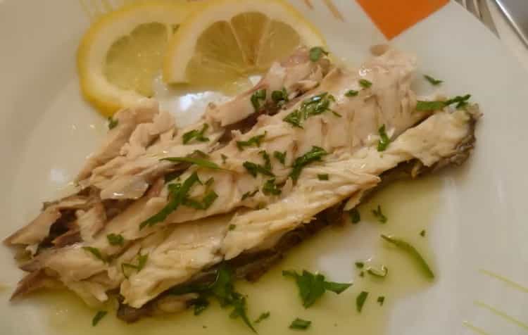 Mullet in the oven according to a step by step recipe with a photo