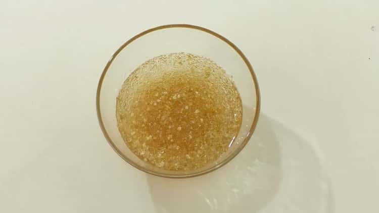 To make a cream for wafer rolls, soak gelatin