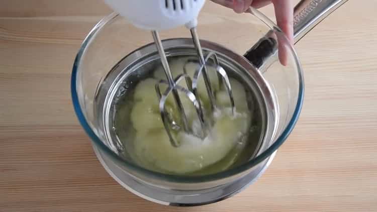 To prepare the cream, beat the squirrels in a water bath