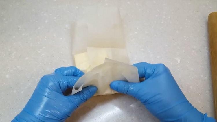 To cook puff pastry croissants, freeze meat