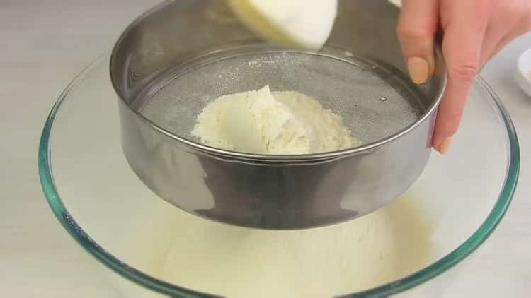 Sift flour to make a cry