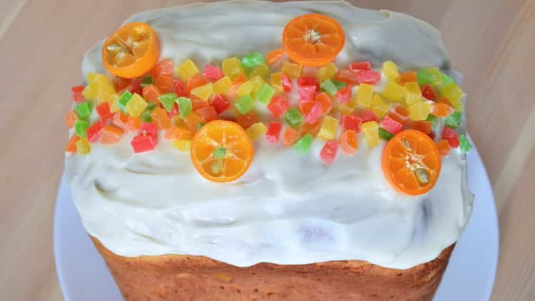 To make a cake, prepare a decoration