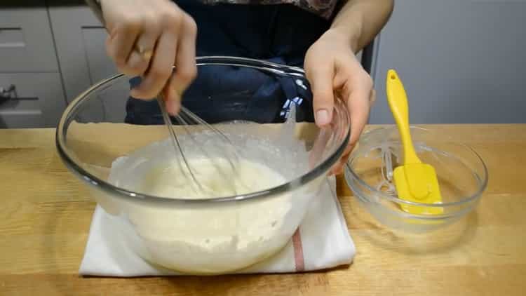 To make a custard cake, make a dough