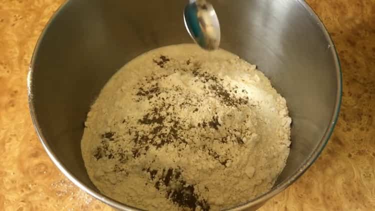 To make a sourdough cake mix the ingredients