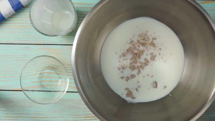 To prepare a cake on kefir, prepare the ingredients