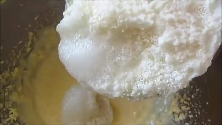 To prepare the Easter cake for the king, mix the ingredients