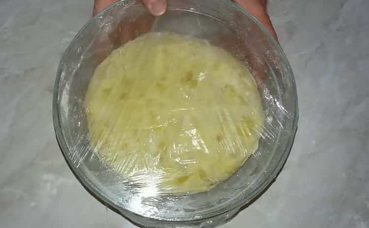 To make cakes in the oven, prepare the dough