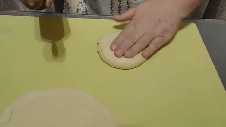To make flat cakes on water, roll out the dough