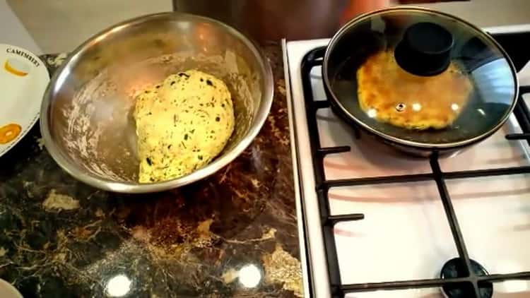 To make kefir cheese cakes, bake the dough