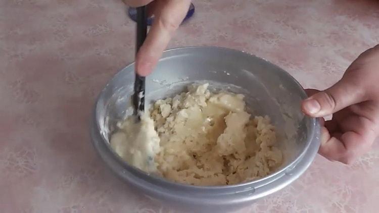 To make flat cakes on brine, knead the dough