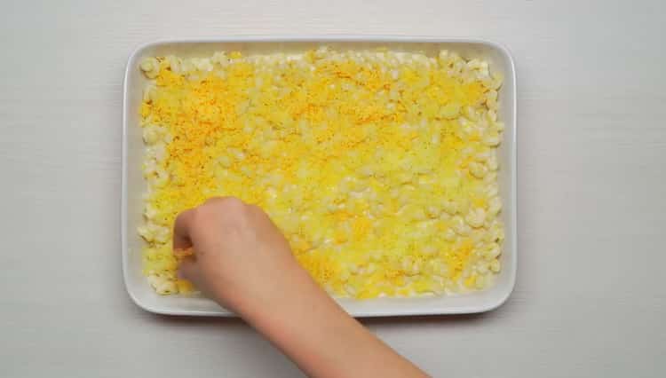 To make pasta, sprinkle with cheese