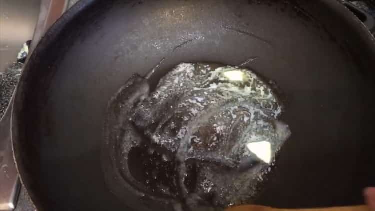 cook pasta with sour cream