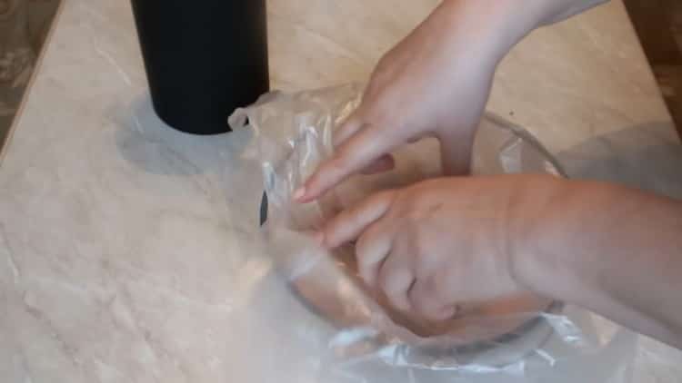 To prepare pickled pink salmon, put the fish in a bowl