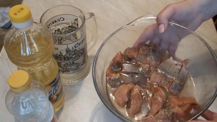 Rinse fish for marinated pink salmon