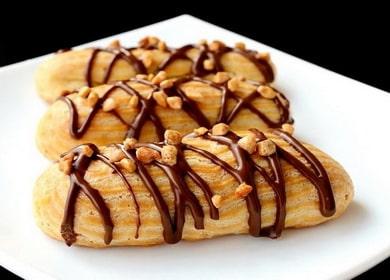 Delicious filling for eclairs: coconut, caramel