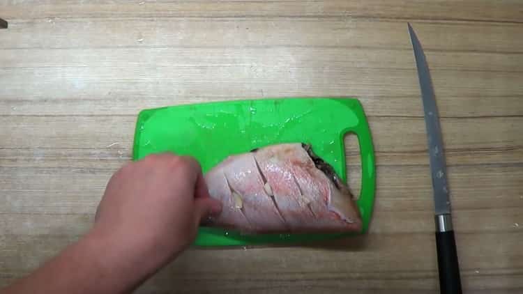 to prepare the perch in the oven in the foil, prepare the fish