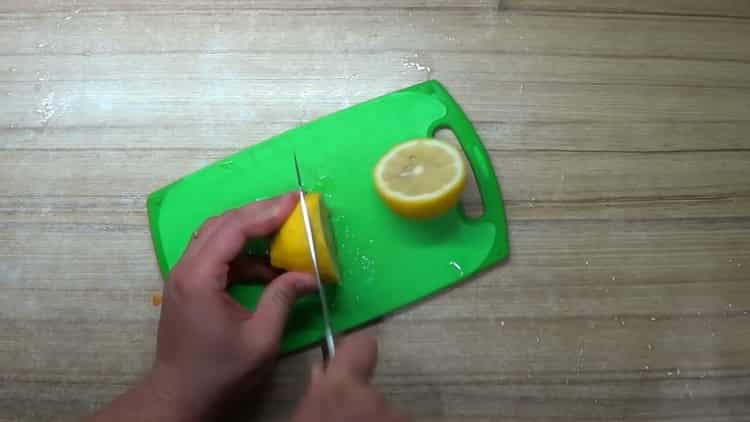 to prepare the perch in the oven in foil, cut the lemon
