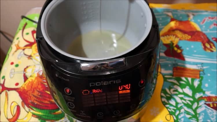 To cook pies in a slow cooker, heat oil