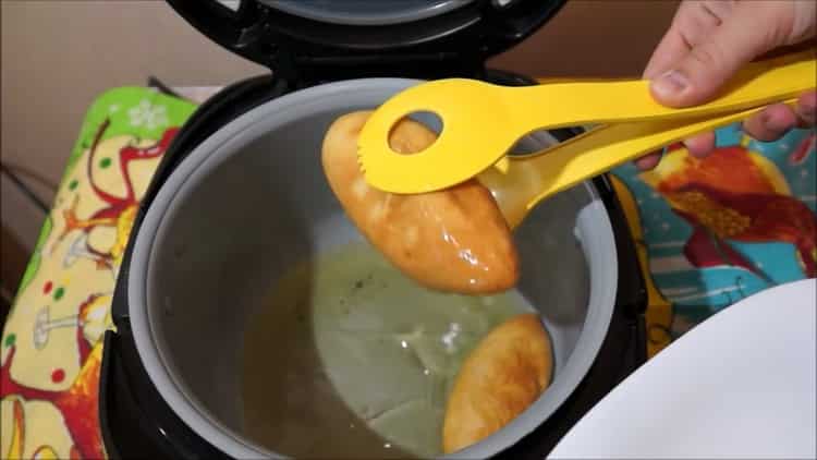 Pies in a slow cooker: a step by step recipe with a photo