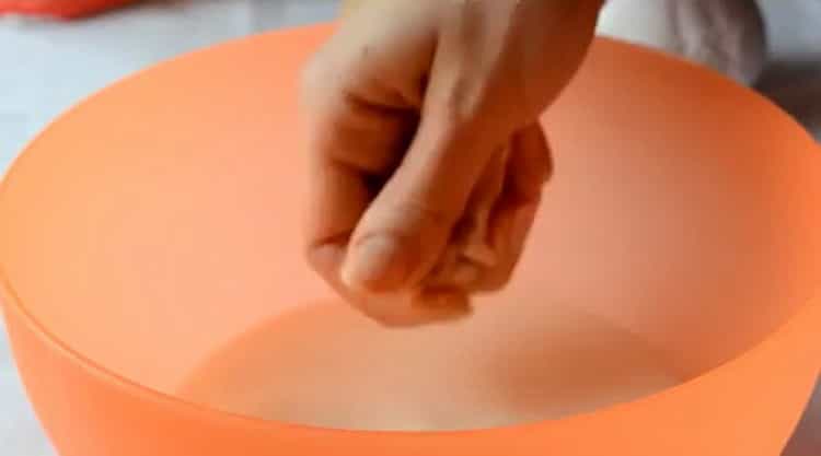 To make pies with poppy seeds, prepare the ingredients