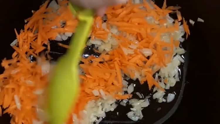 Fry vegetables to make mince pies