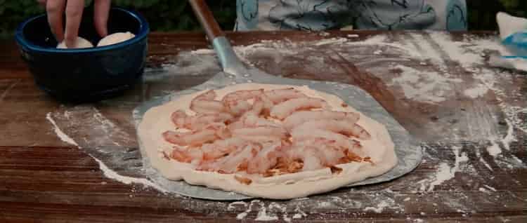 Shrimp pizza: step by step recipe with photo