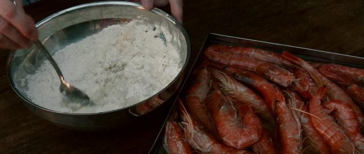 For making pizza with shrimp. prepare the ingredients