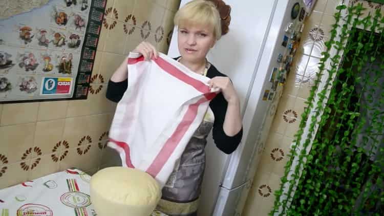 To make a lush yeast dough, let the dough stand