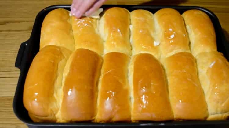 How to Learn to Cook Delicious Lush Buns