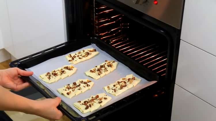 Preheat the oven to make puffs