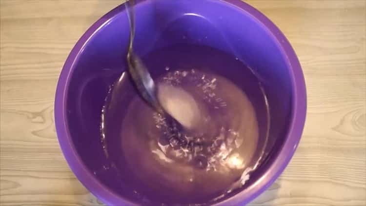 To prepare salted pink salmon for salmon, add salt to the brine