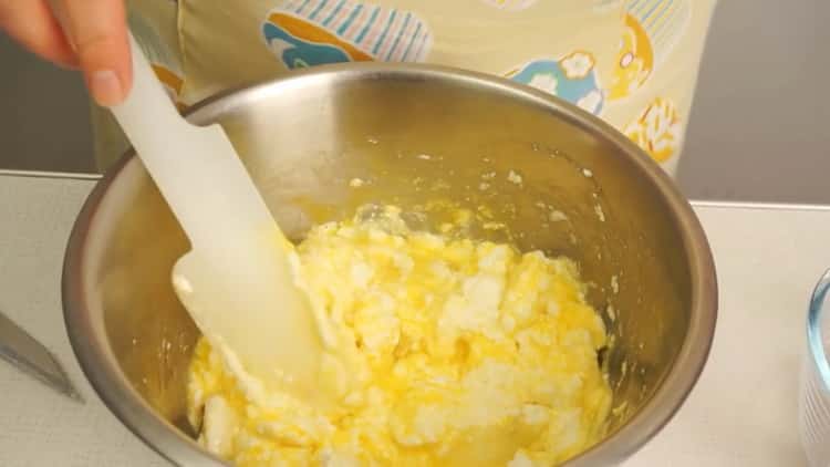 To prepare the curd cake in the oven, prepare the ingredients