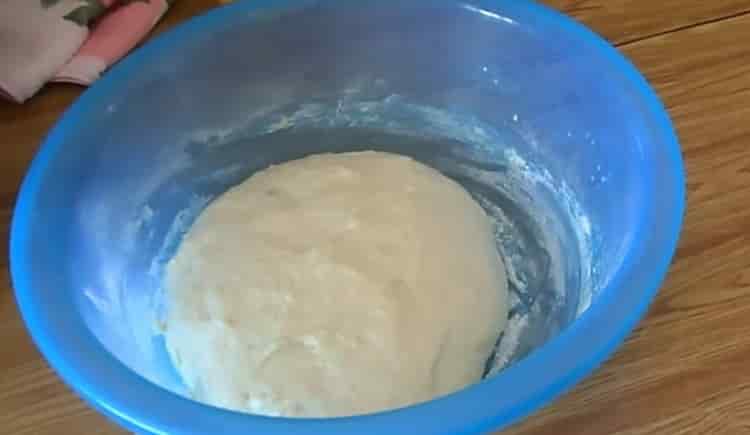 To make the fried pastry dough, let the dough stand