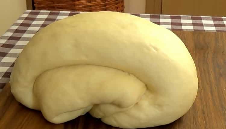 the dough on sour cream for pies is ready