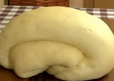 How to learn how to cook delicious pastry on sour cream for pies