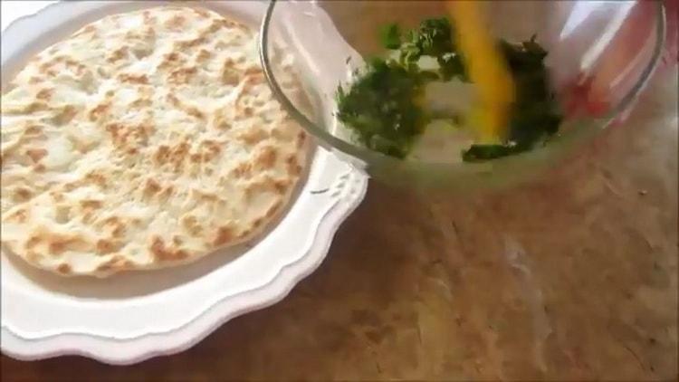 For the preparation of Turkish cakes, butter the dough
