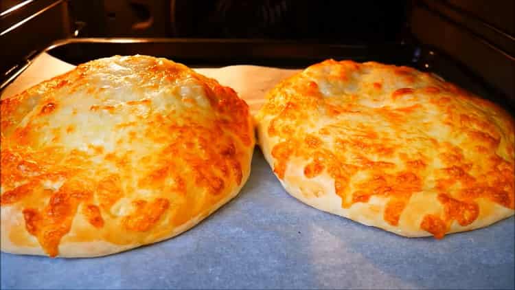 Khachapuri is ready in Georgian
