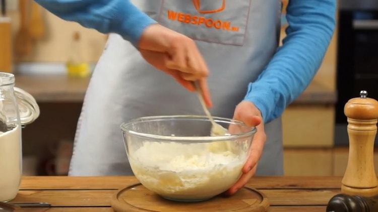 add spices and salt to make khachapuri