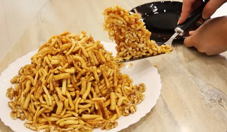 Delicious oriental delicacy Chuck-chuck - a classic recipe