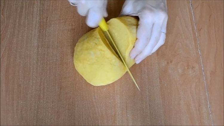 Knead the dough for Tatar chak