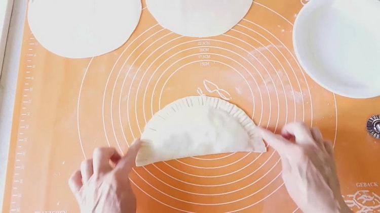 For making pastries from puff pastry, form a product