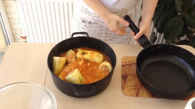 To make pepper, make the gravy