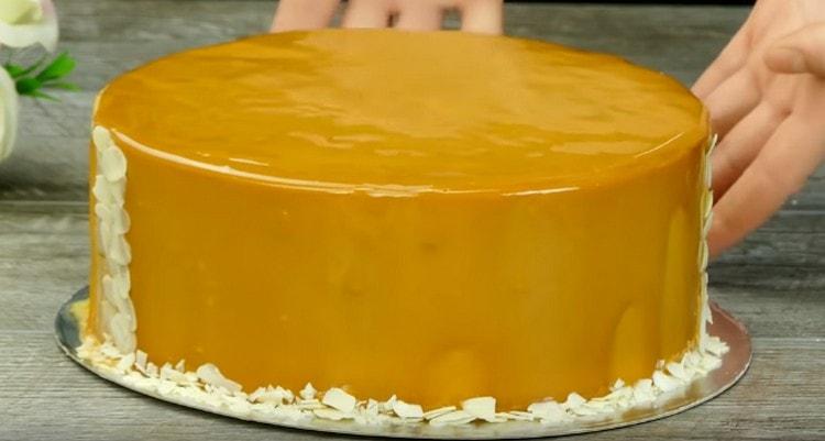 Put the banana mousse in the refrigerator.