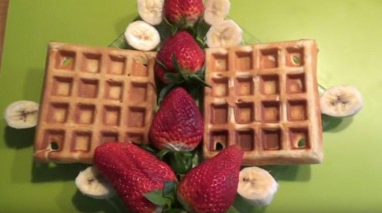 You can serve dessert with fruit.