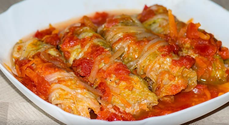Stuffed cabbage made from Beijing cabbage is very tender and soft.