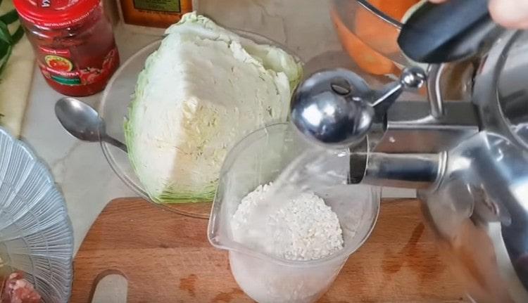 Pour rice with boiling water.