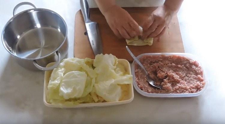 We wrap the sheets with an envelope.