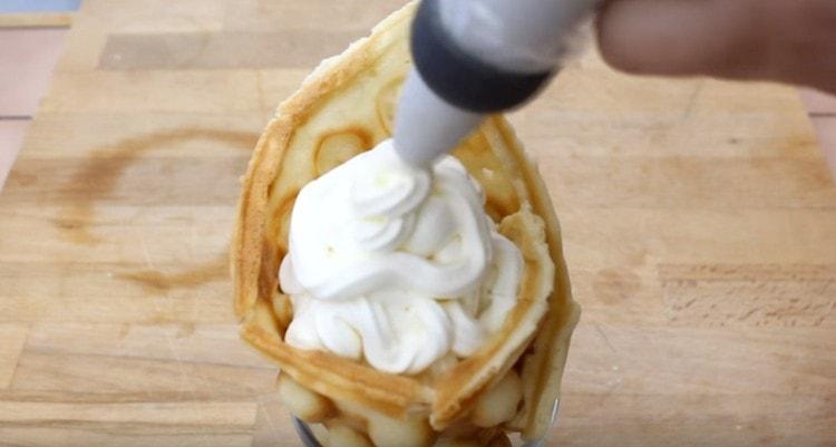 We start the waffle cone with butter cream.