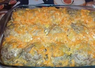 Fragrant buckwheat with meatballs in the oven: cook according to the recipe with a photo.