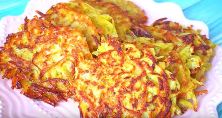 Delicious potato pancakes are ready.
